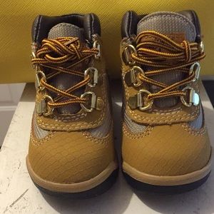 Timberland booties toddler size 4